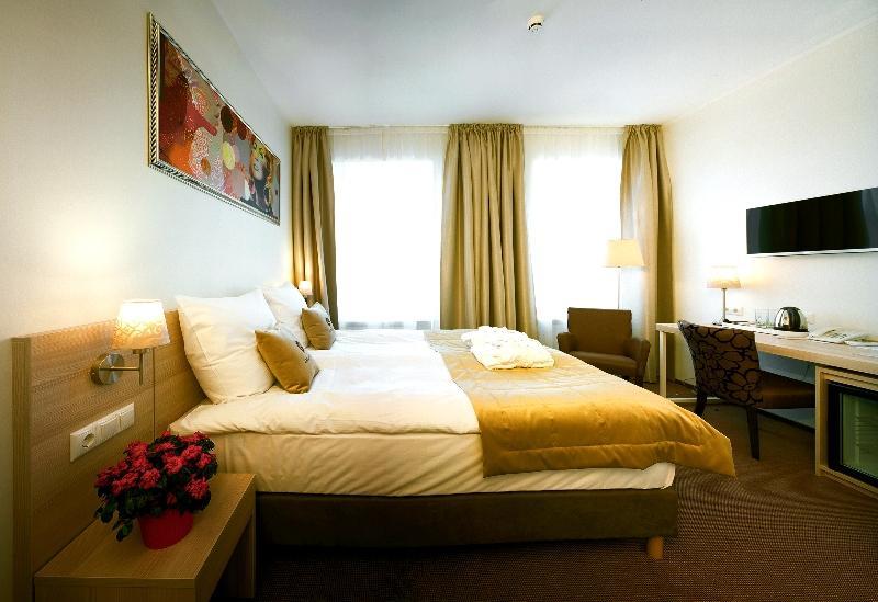 Radisson Hotel Old Town รีกา ภายนอก รูปภาพ